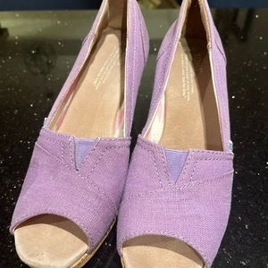 TOMS® Michelle wedged heel- Lilac